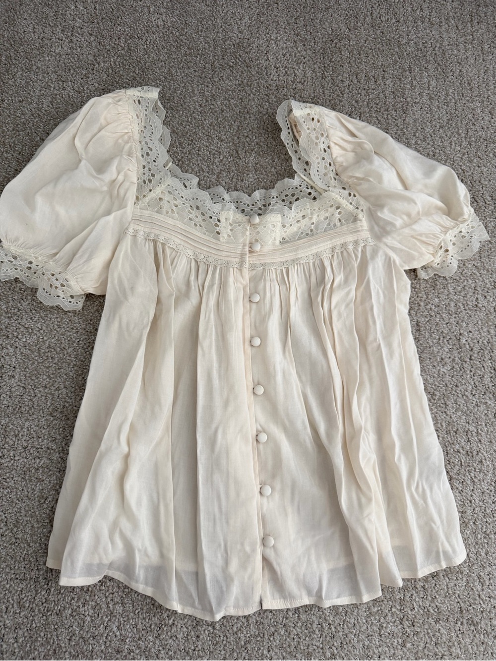 Ref Ivory Lace-Trim Button Front Top